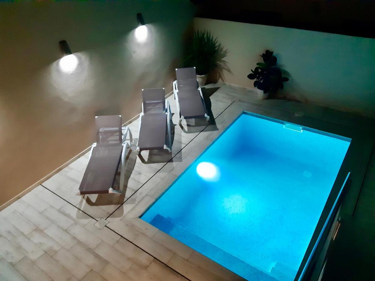 Casa Mediterranea Con Piscina Privada En Palamos Bagian luar foto